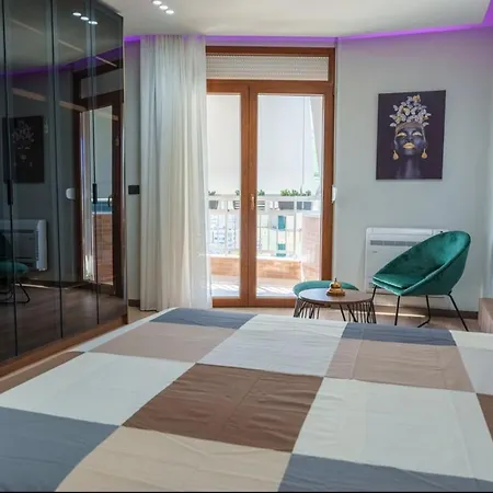 Priam Deluxe Apartment